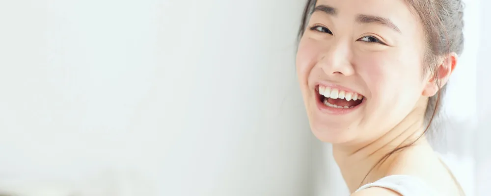 笑顔の見え方を決める唇・歯・歯ぐき・骨格｜獨協大学前シティデンタルクリニック